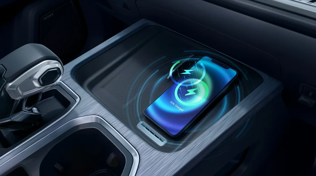 JAECOO7-INTERIOR-CARGA-MOVIL