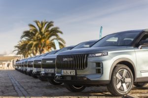 EL JAECOO 7 SÚPER HÍBRIDO ENCHUFABLE DEMUESTRA SUS VENTAJAS EN TODOS LOS TERRENOS